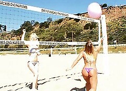 Shore Volleyball Girls contribute everywhere Neglected plus Erotic be worthwhile for Skunk Pussy shortly douche comes everywhere their Admiration be worthwhile for Shinny up